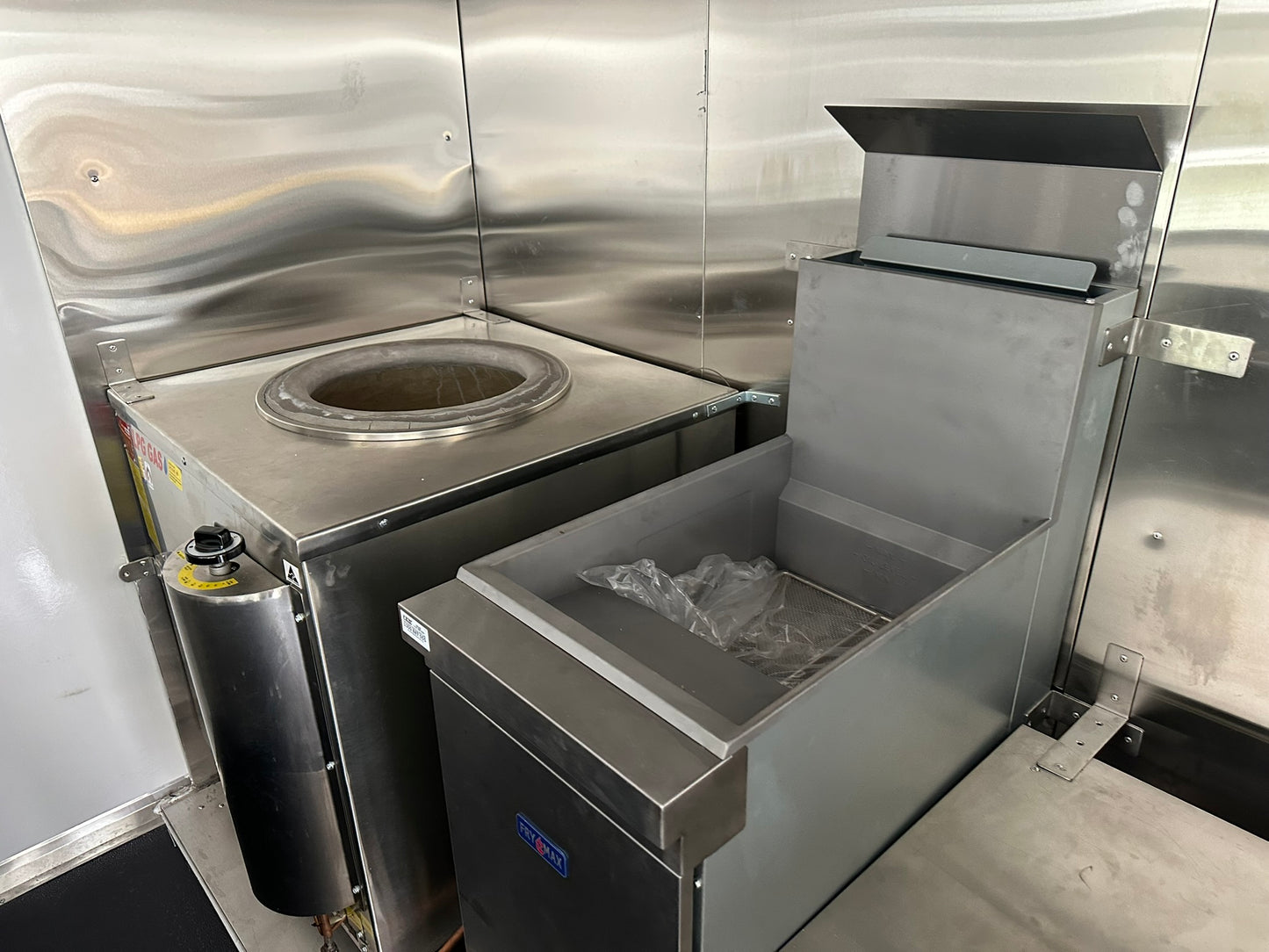 Tandoori Trailer Design