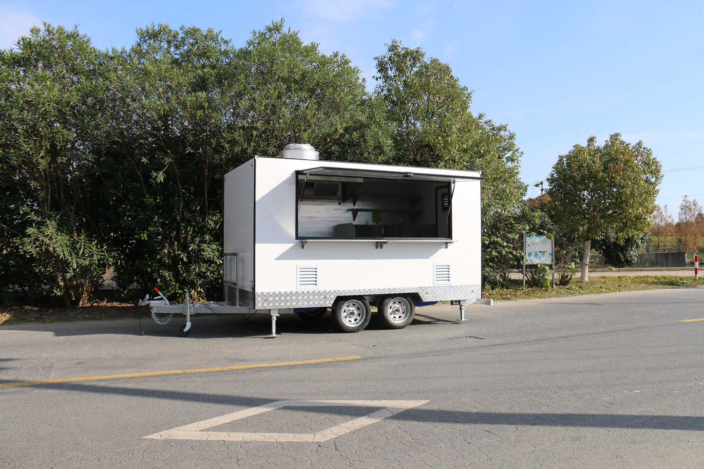 4M food trailer