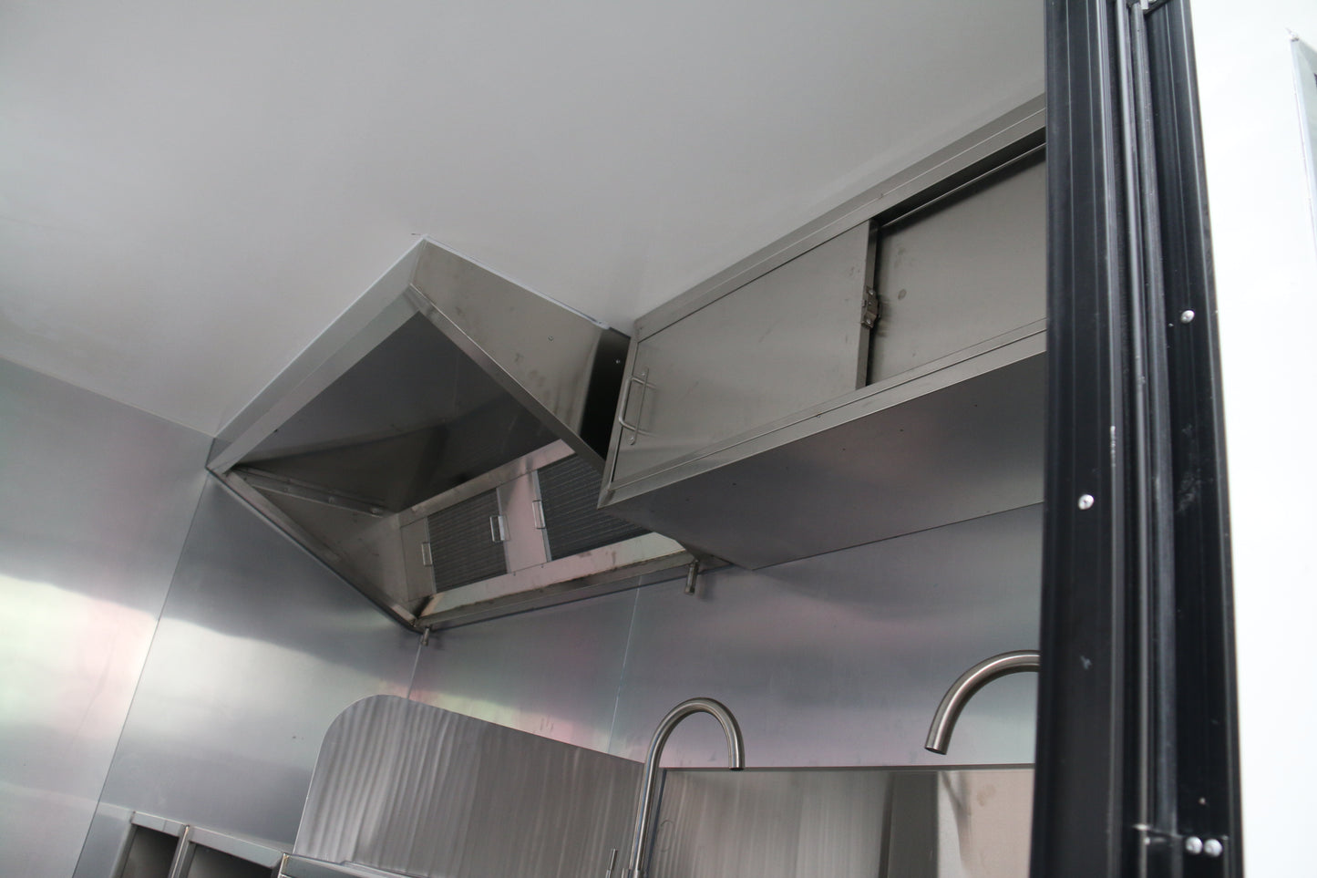 3M food caravan